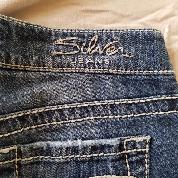 Silver Tuesday Distressed Blue Jean Capri Pants - Picture 13 of 13